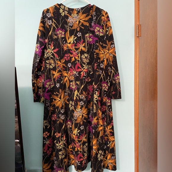 Long Cardigan - Picture 2 of 3